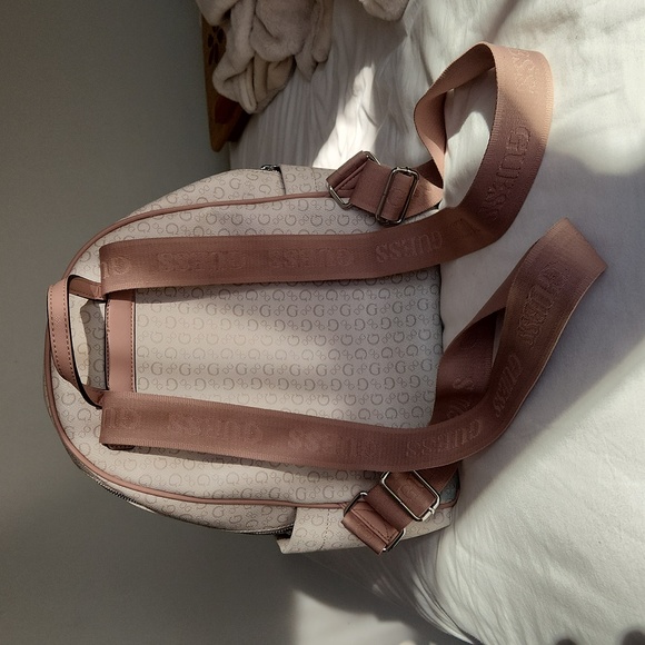 Guess Purse Bag - Picture 2 of 4